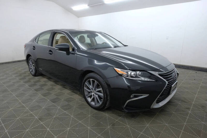 2017 Lexus ES 300h