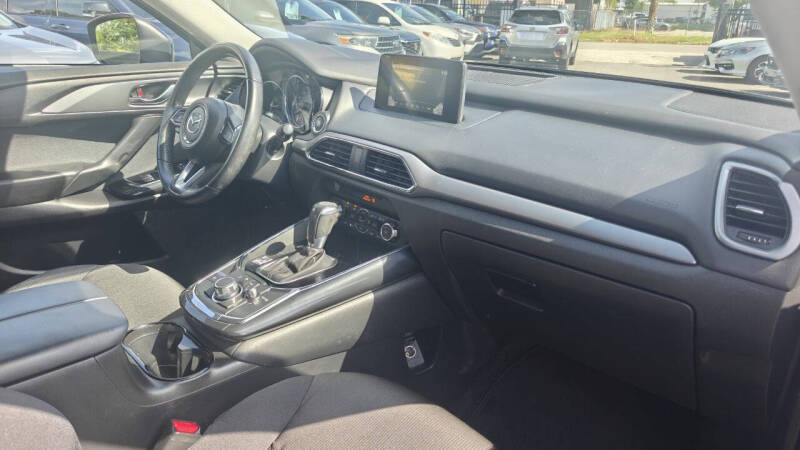 2018 Mazda CX-9 Sport
