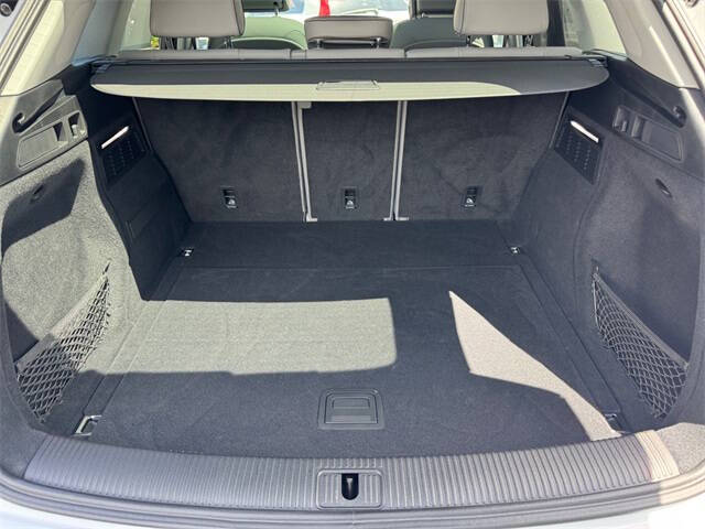 2025 Audi Q5 quattro S line Prem Plus 45 TFSI