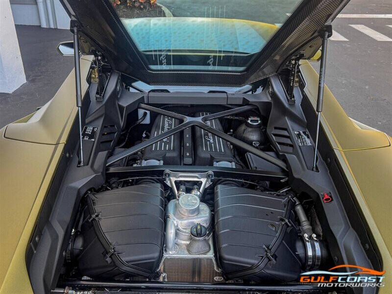 2023 Lamborghini Huracan Tecnica