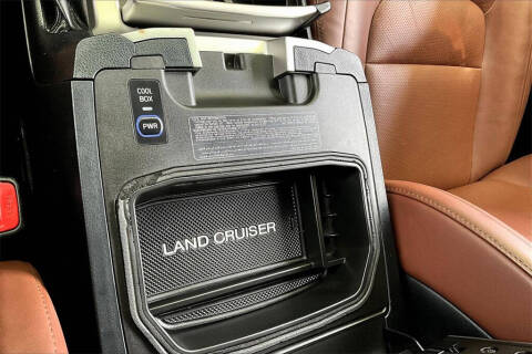 2020 Toyota Land Cruiser