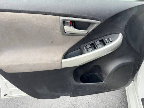 2013 Toyota Prius Five