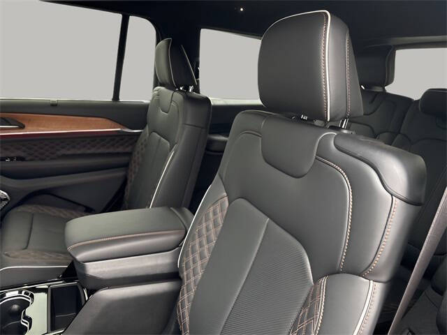 2021 Jeep Grand Cherokee L Summit