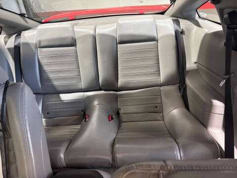 2005 Ford Mustang GT Premium