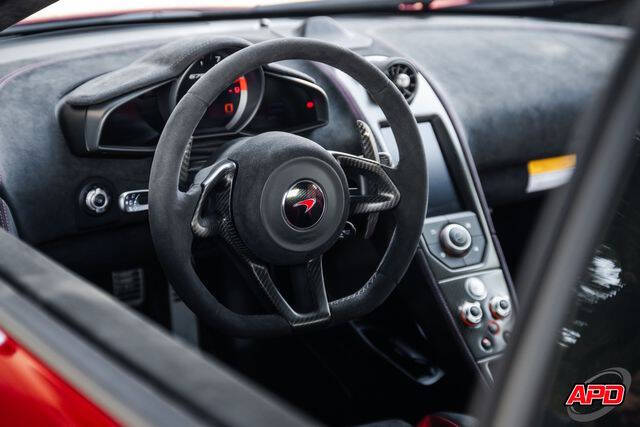 2016 McLaren 675LT