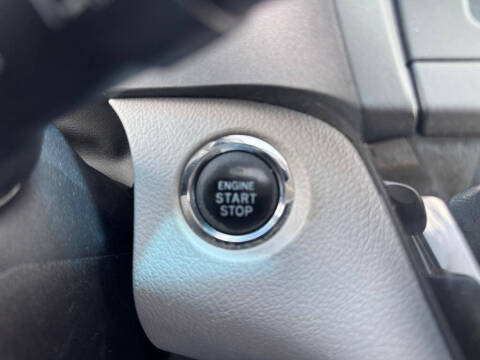 2016 Toyota Sienna XLE Premium 8-Passenger