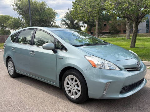 2014 Toyota Prius v Two