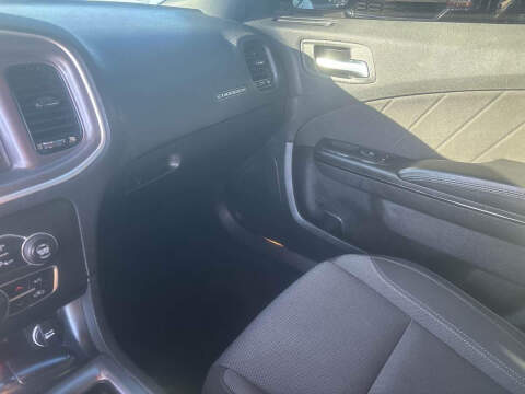 2019 Dodge Charger SXT