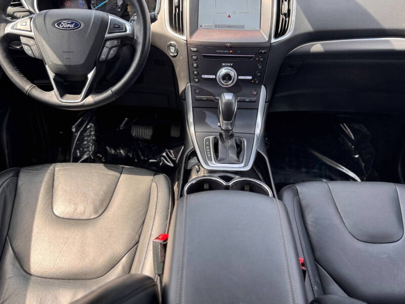 2018 Ford Edge Titanium