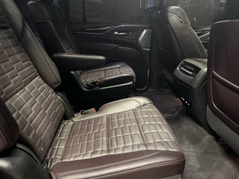 2024 Cadillac Escalade ESV Premium Luxury Platinum