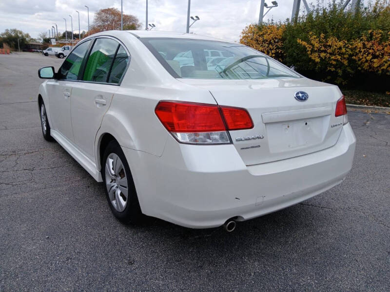 2010 Subaru Legacy 2.5i