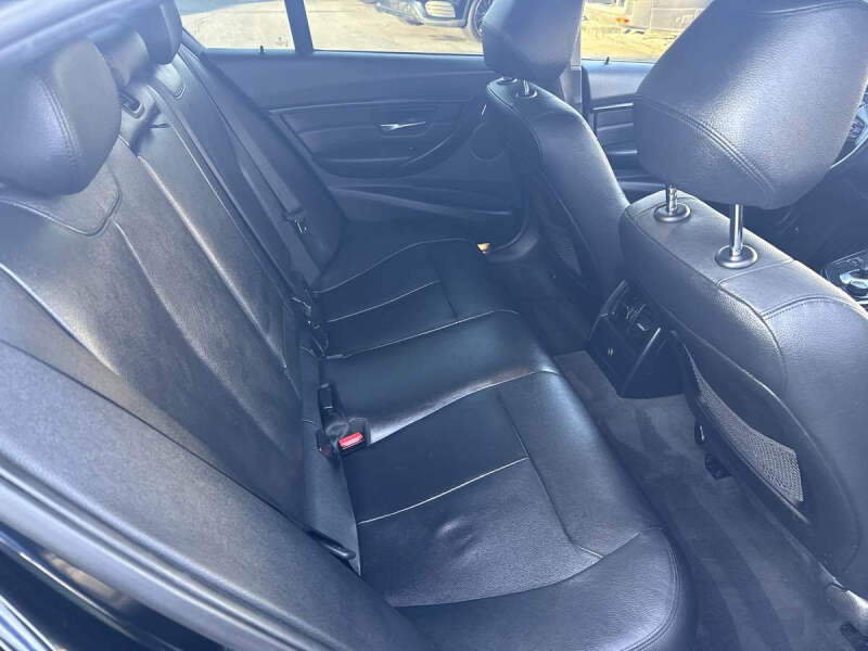 2015 BMW 3 Series 328i