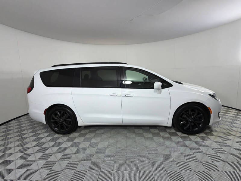 2018 Chrysler Pacifica Touring Plus