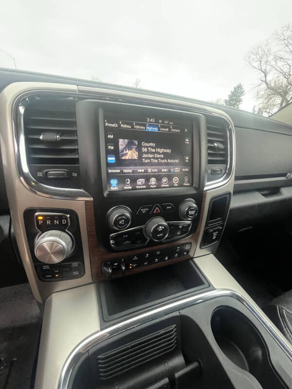 2016 RAM 1500 Laramie