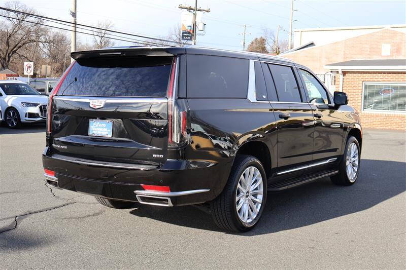 2024 Cadillac Escalade ESV Luxury