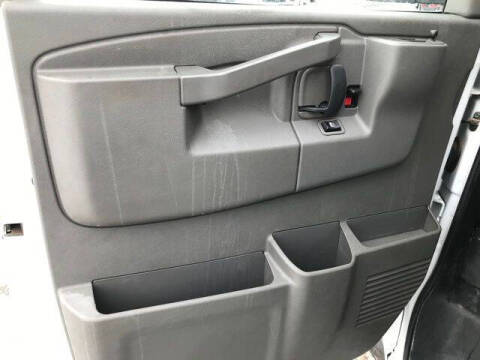 2022 Chevrolet Express 2500