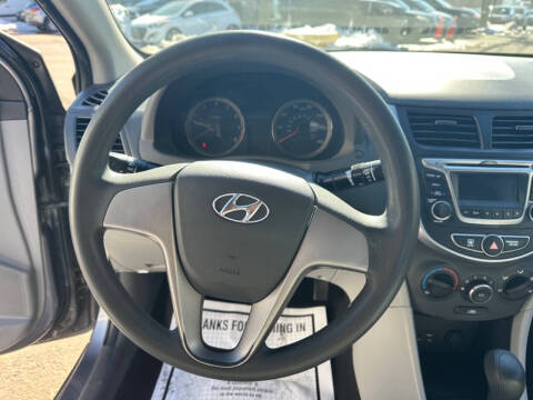 2016 Hyundai Accent SE