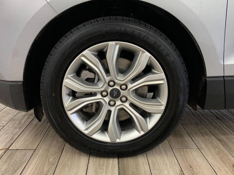 2023 Ford Edge Titanium