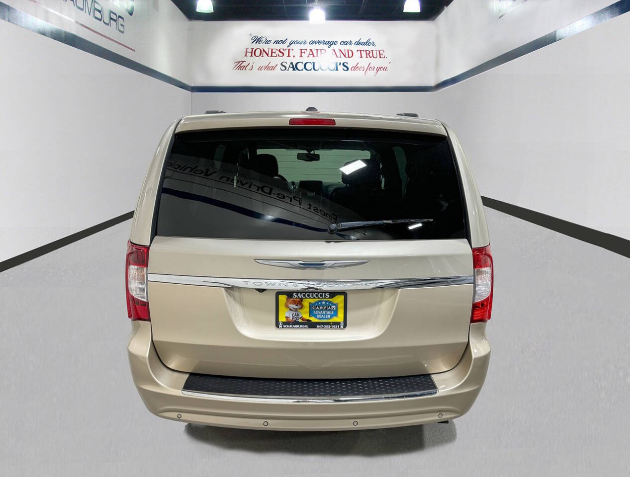 2013 Chrysler Town and Country for sale at Saccucci's Of Schaumburg in Schaumburg, IL