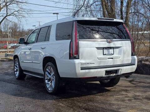 2018 Cadillac Escalade Luxury