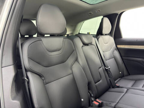 2025 Volvo EX90 Twin Plus 7P