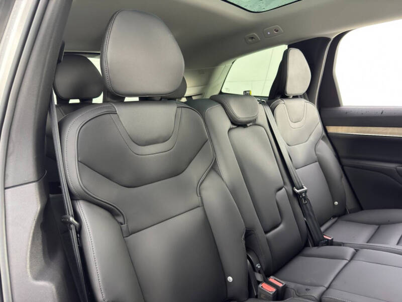 2025 Volvo EX90 Twin Plus 7P