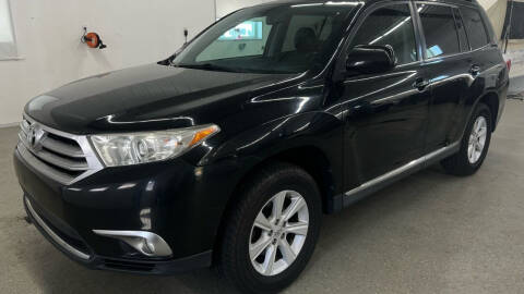 2012 Toyota Highlander for sale at The Car Buying Center in Saint Louis Park MN