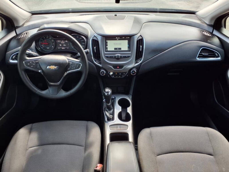 2018 Chevrolet Cruze LT Auto