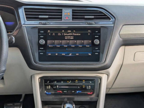 2023 Volkswagen Tiguan SE R-Line Black