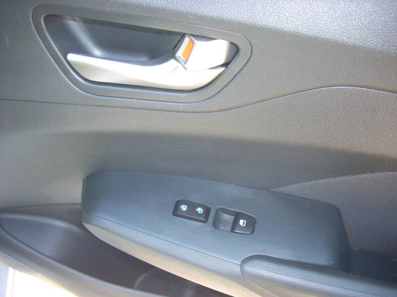 2022 Hyundai Accent SE