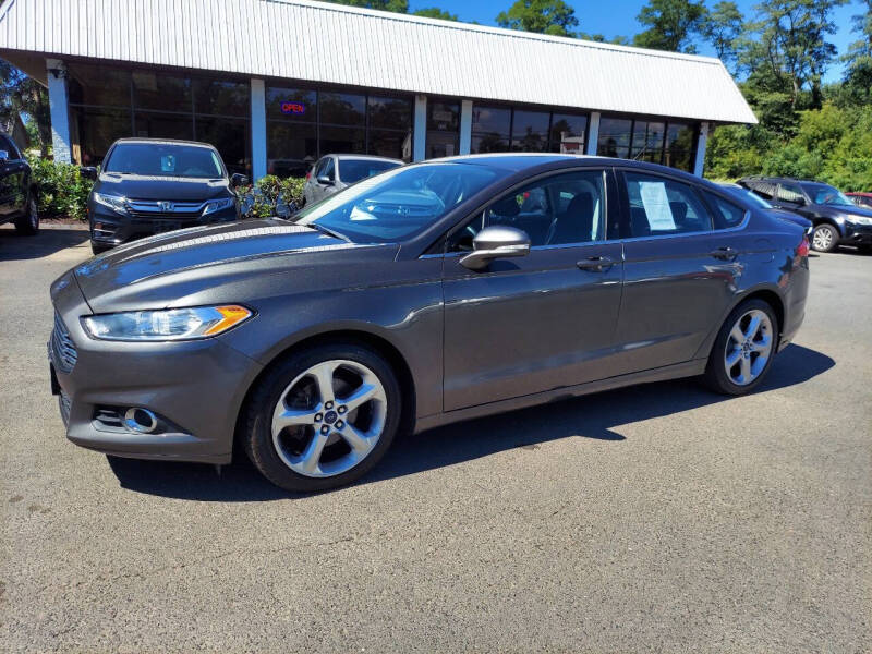 2016 Ford Fusion SE