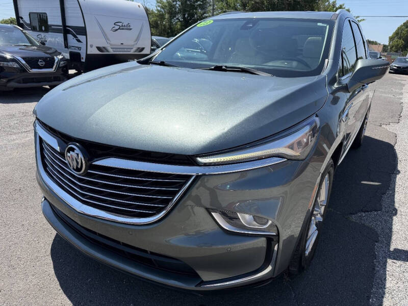 2023 Buick Enclave Essence