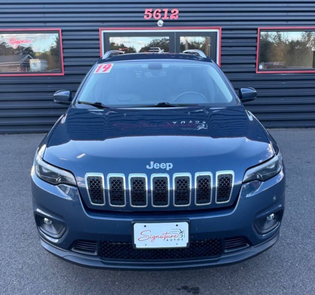 2019 Jeep Cherokee for sale at SIGNATURE AUTOS LLC in Weston, WI