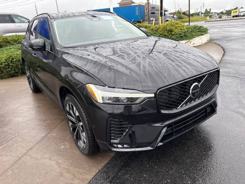 2026 Volvo XC60 B5 Plus