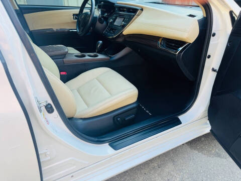 2013 Toyota Avalon XLE