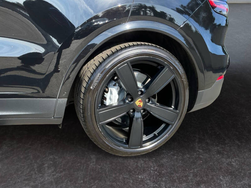 2020 Porsche Cayenne E-Hybrid