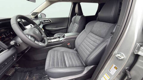 2026 Mitsubishi Outlander SE