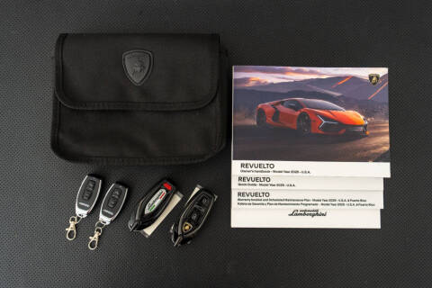 2025 Lamborghini Revuelto