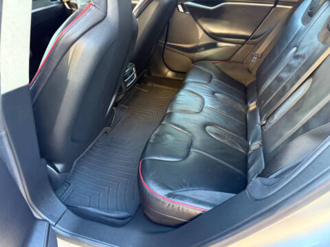 2013 Tesla Model S Performance