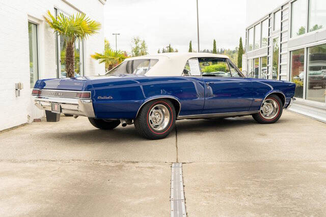 1965 Pontiac LeMans 12