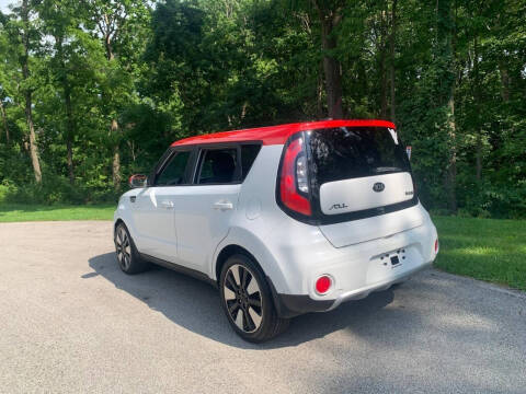 2017 Kia Soul +