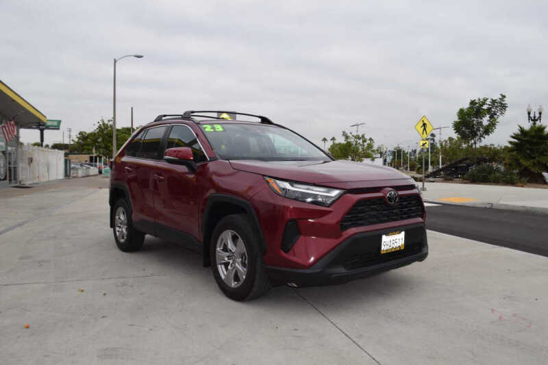 2023 Toyota RAV4 XLE