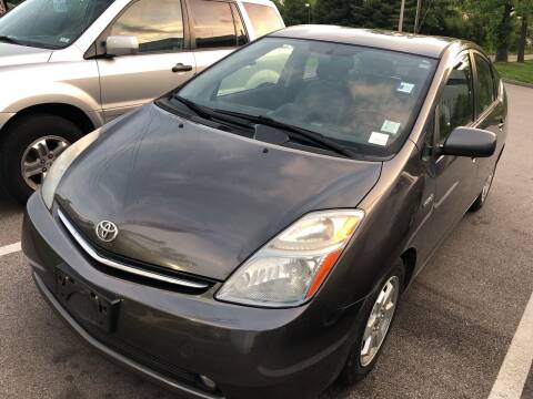 2008 Toyota Prius for sale at Best Deal Motors in Saint Charles MO