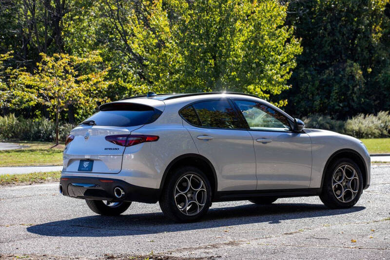 2021 Alfa Romeo Stelvio Sprint