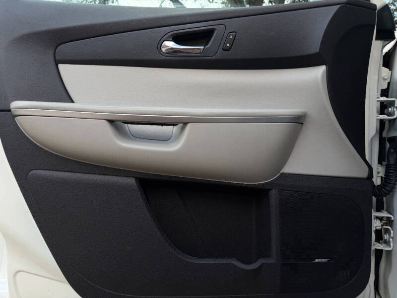 2010 GMC Acadia SLT-1