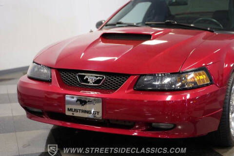 2004 Ford Mustang GT Deluxe