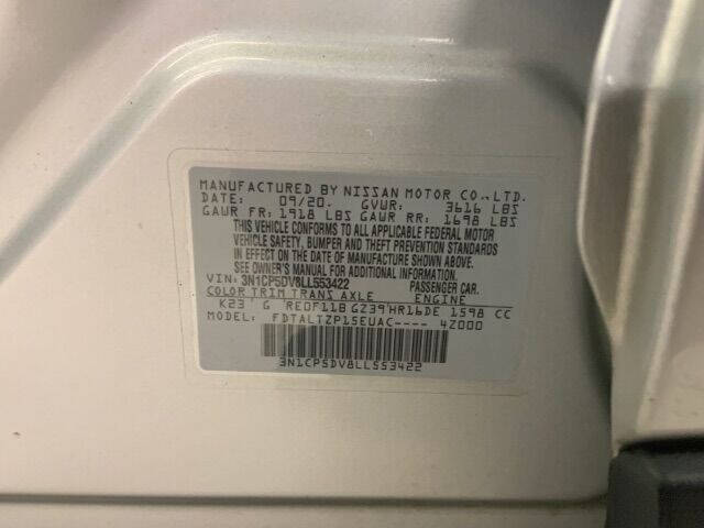 2020 Nissan Kicks SR