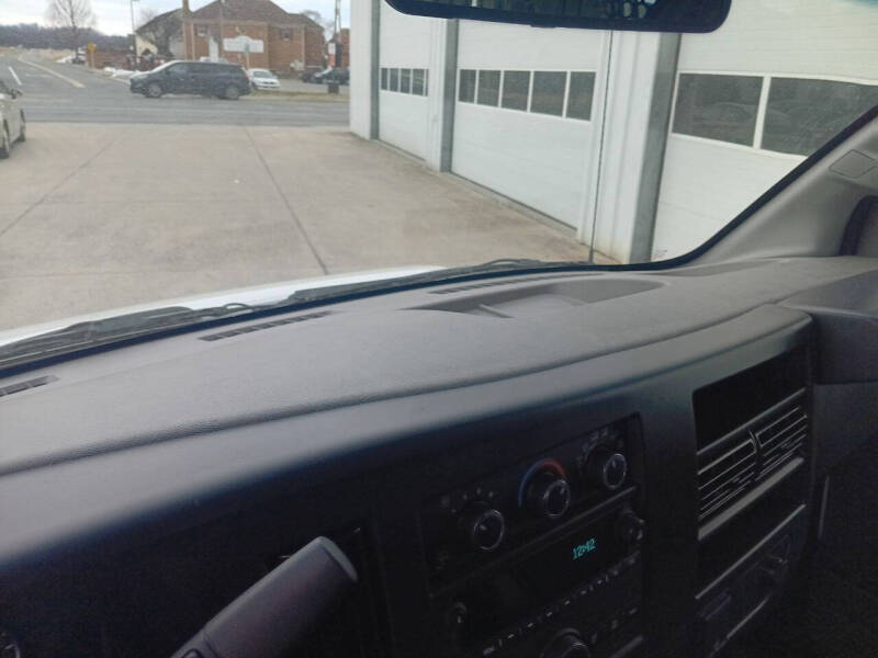 2024 GMC Savana 2500