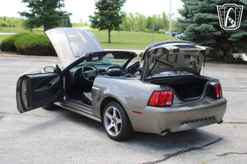 2002 Ford Mustang GT Deluxe