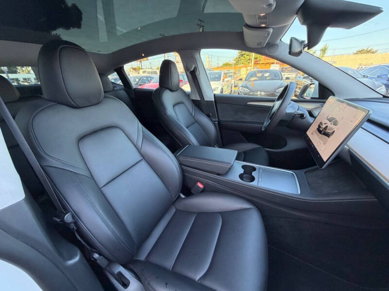 2023 Tesla Model Y Long Range